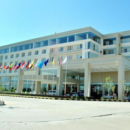 Man Myanmar Hotel Naypyidaw Exterior foto