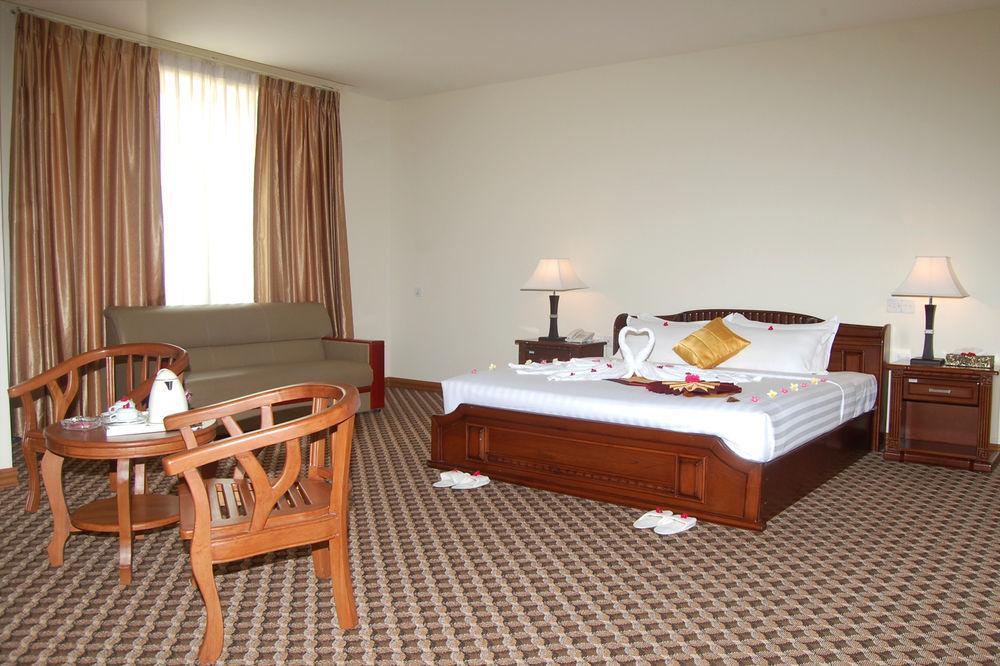 Man Myanmar Hotel Naypyidaw Exterior foto