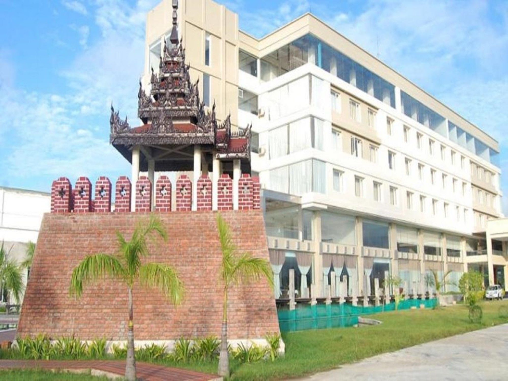 Man Myanmar Hotel Naypyidaw Exterior foto