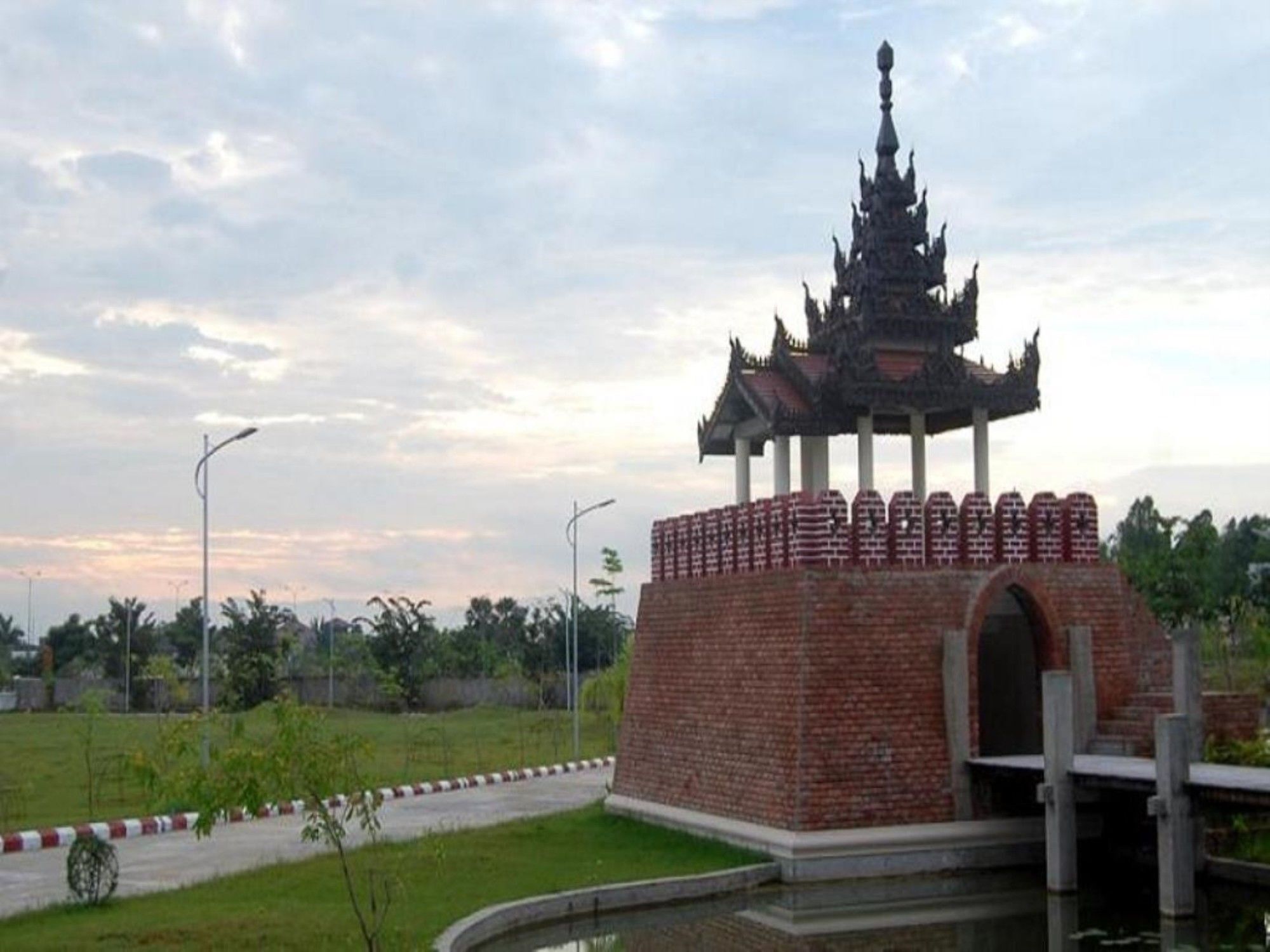 Man Myanmar Hotel Naypyidaw Exterior foto