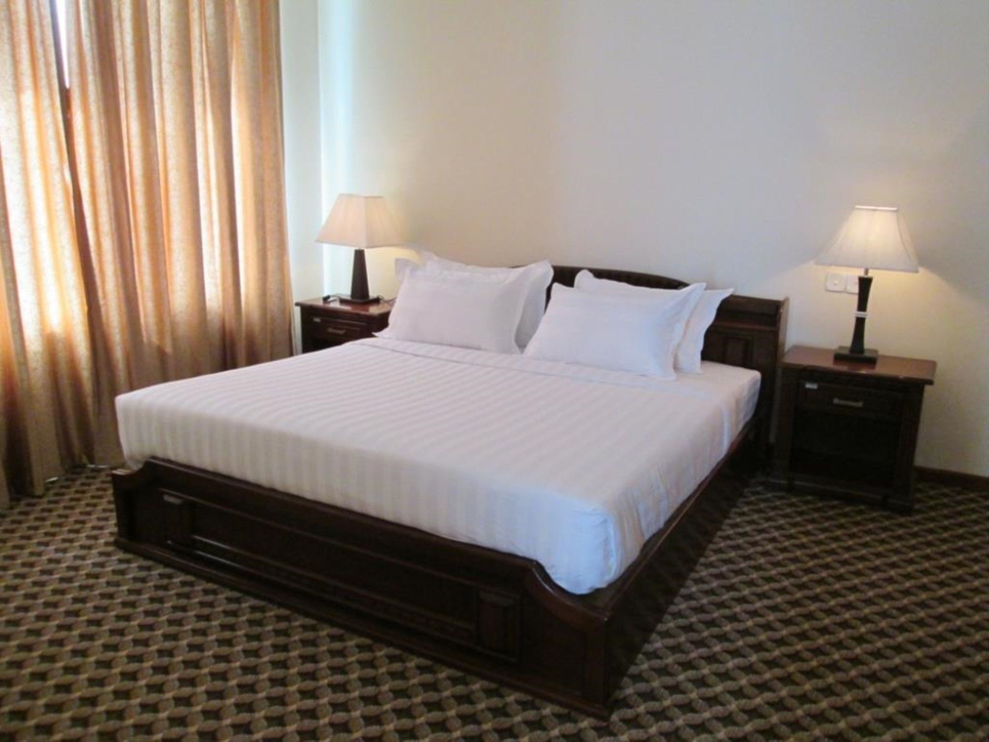 Man Myanmar Hotel Naypyidaw Exterior foto